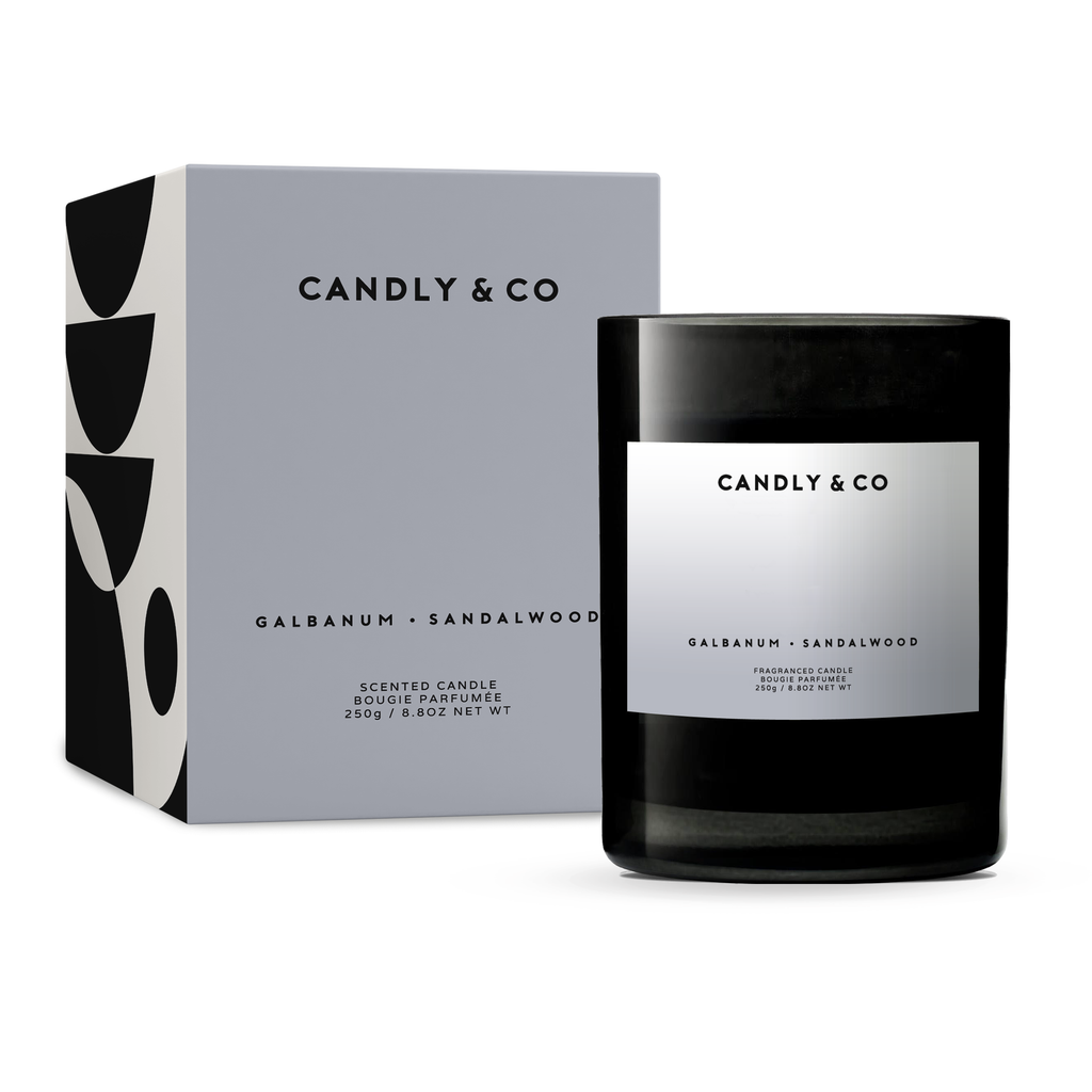 Duftlys med galbanum og sandeltræ - CANDLY & CO