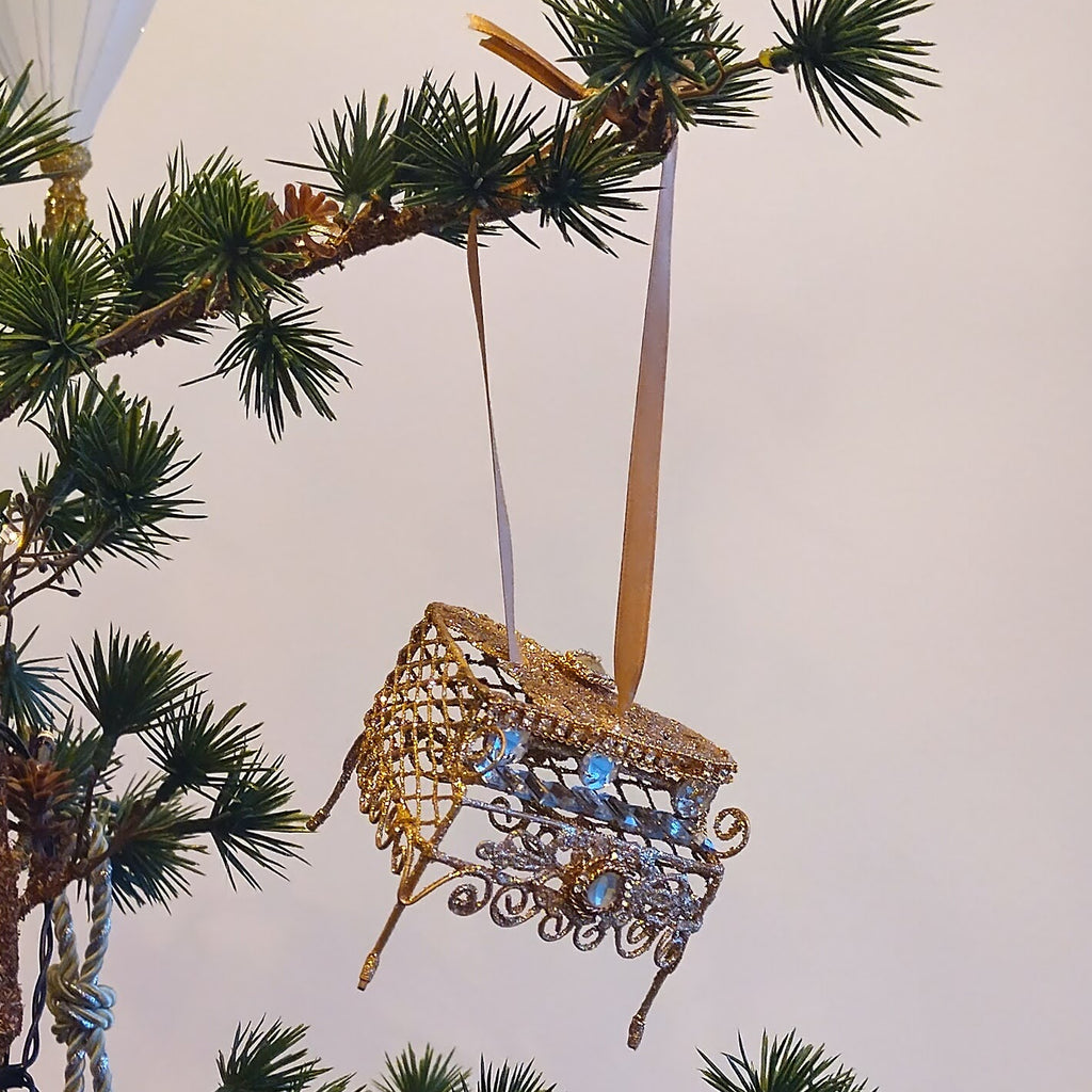 Guld-glimmer piano juleophæng